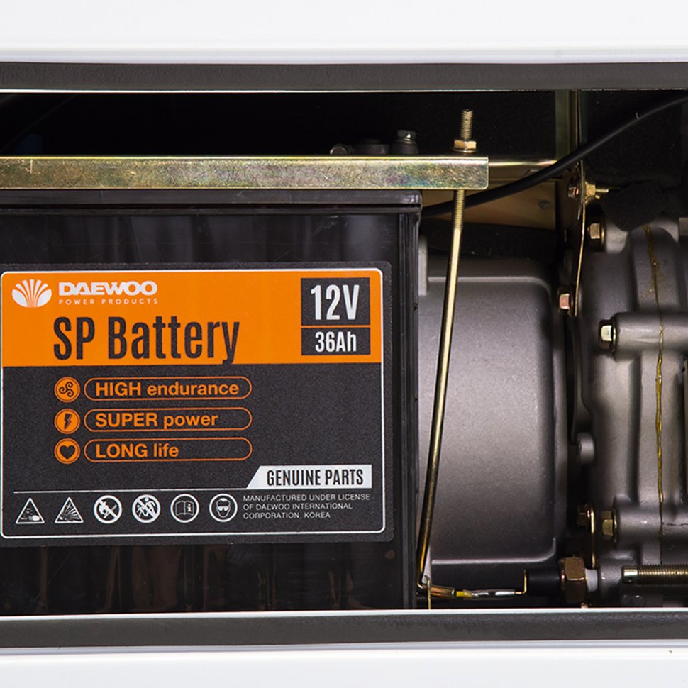 Дизельный электрогенератор Daewoo Power Products DDAE 10000DSE-3
