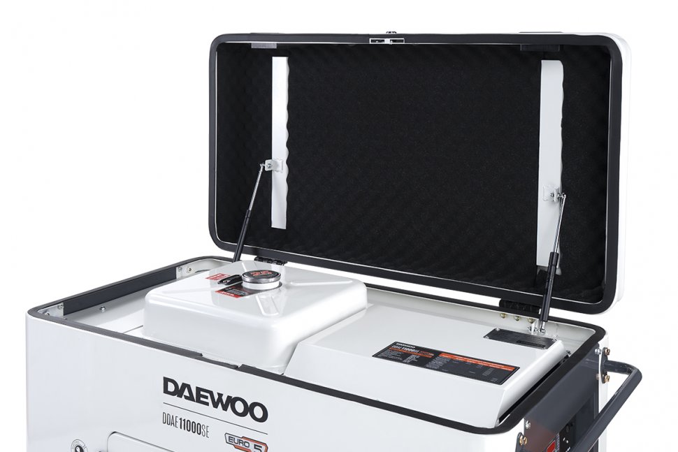 Дизельный электрогенератор Daewoo Power Products DDAE 11000SE